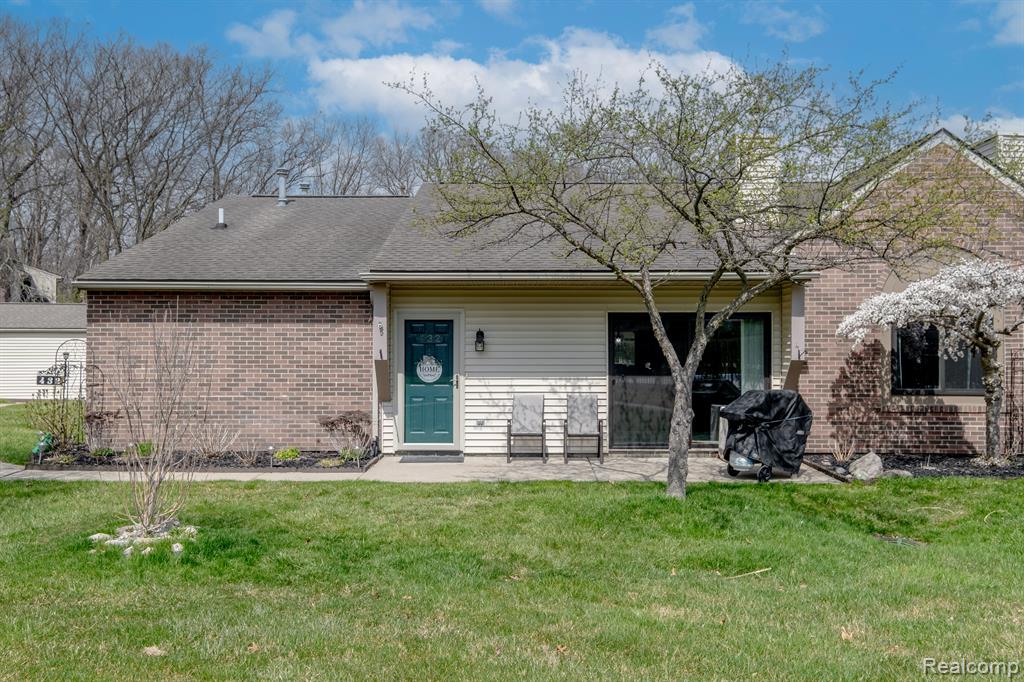 432 WATER TOWER Circle, Brighton, MI 48116 — front exterior