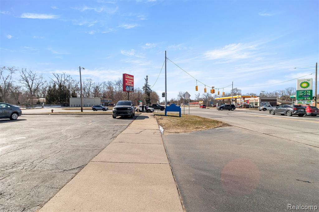 18950 Inkster, Redford, MI 48240 — Photo 3
