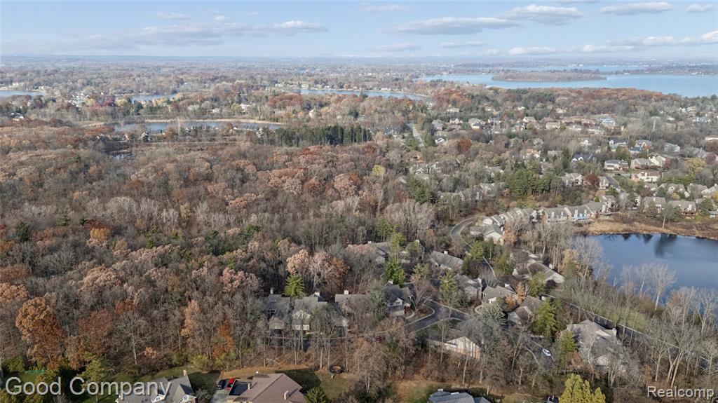 5104 Woodcliff Hill Road W, West Bloomfield, MI 48323 — Photo 73