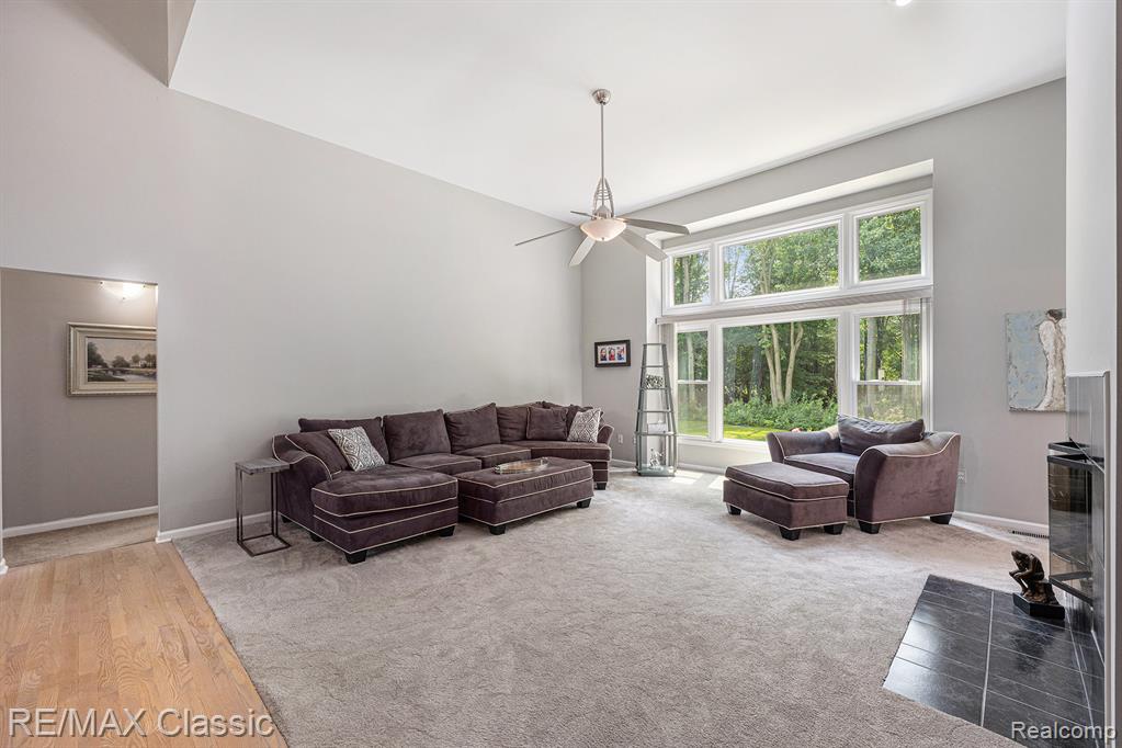 45483 Addington Lane, Novi, MI — Photo 9