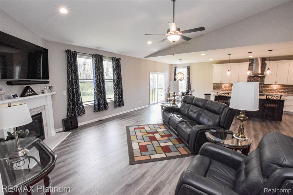 3003 Bogues View Drive, Howell, MI 48843 — Photo 8