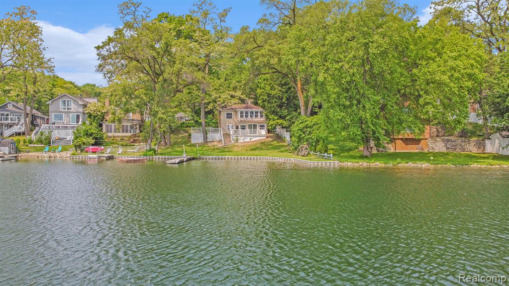 6288 Buckshore Drive, Whitmore Lake, MI 48189 — Photo 27