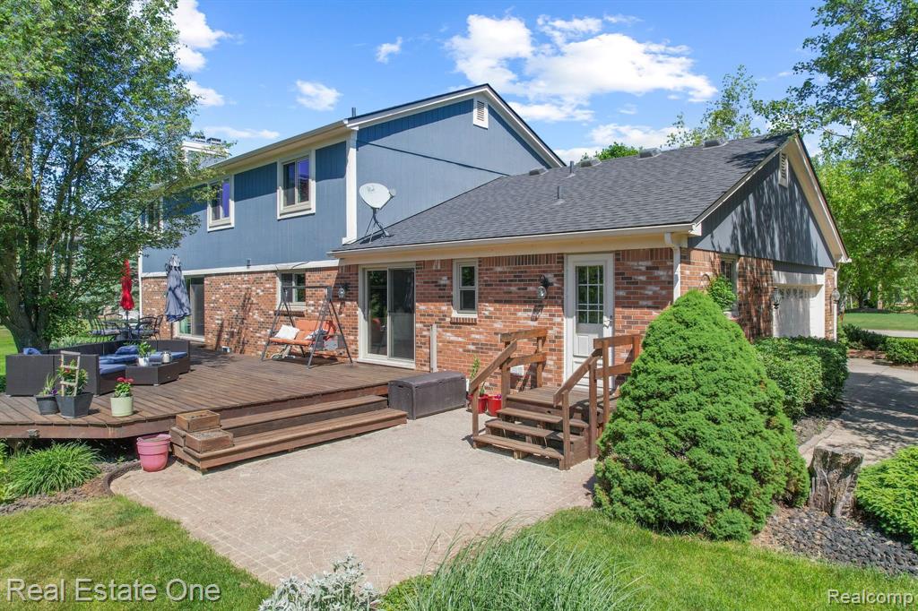 10124 Royce Drive, South Lyon, MI 48178 — Photo 43
