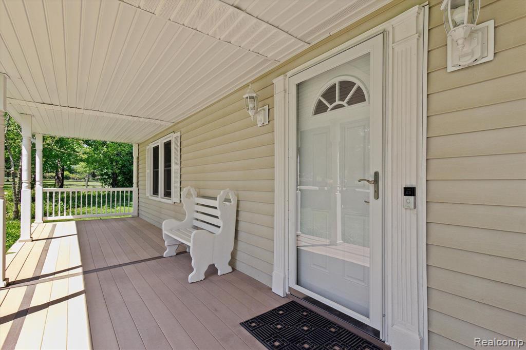 898 ROWLAND Road, Leonard, MI 48367 — Photo 6