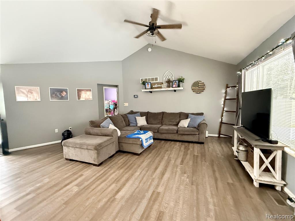 695 Bunce Avenue, Marysville, MI 48040 — Photo 5