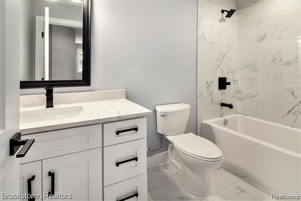 4150 Athens Avenue, Waterford, MI 48329 — Photo 16