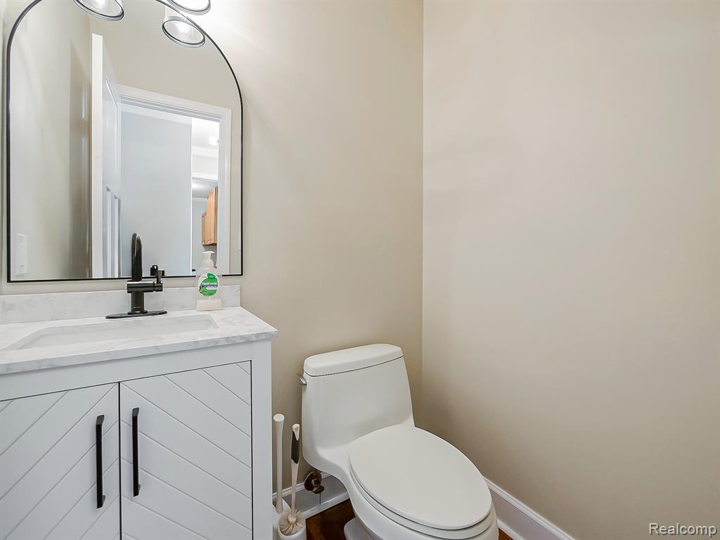 21964 Sunrise Boulevard, Novi, MI — Photo 15