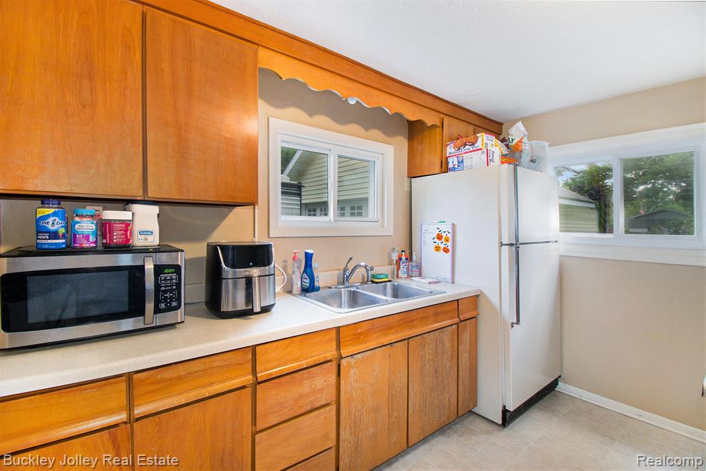 650 McCauley Street, Williamston, MI 48895 — Photo 3