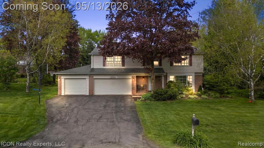 2720 Bridle Road, Bloomfield Hills, MI 48304 — front exterior
