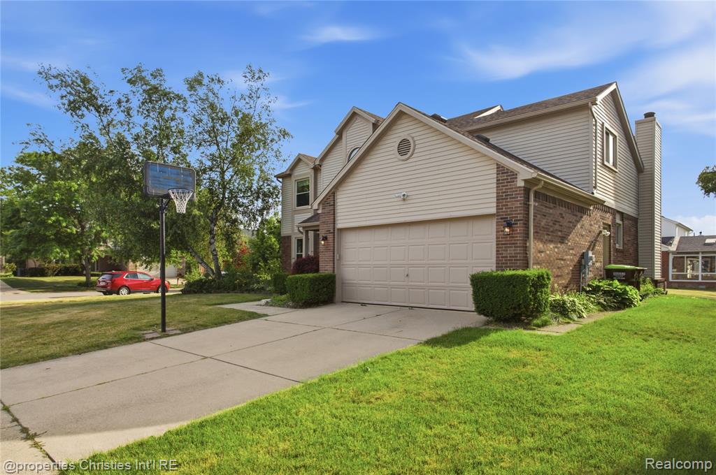 6474 Bedview Drive, Saline, MI 48176 — Photo 2