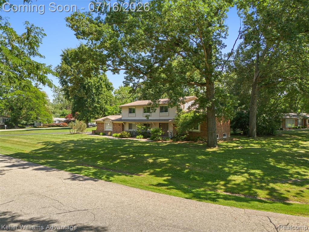 6711 Woodside Trail, West Bloomfield, MI — Photo 47