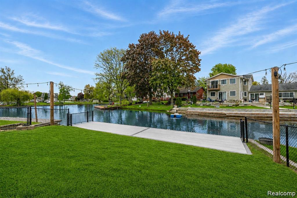 9474 Thames Boulevard, White Lake, MI — Photo 30