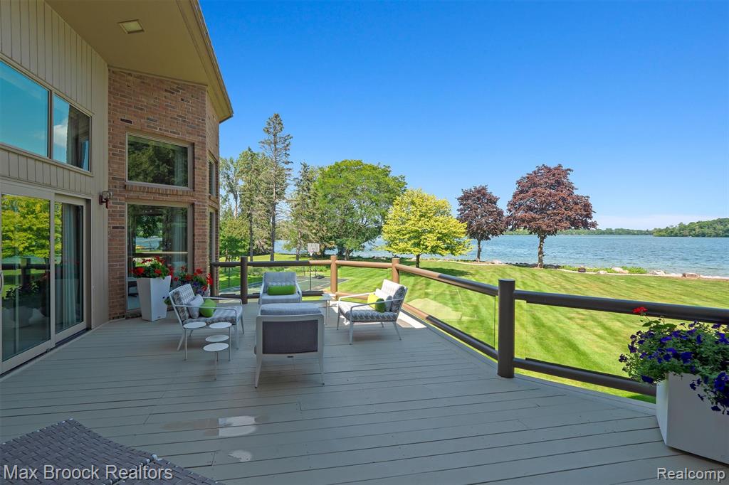 3333 W Shore Drive, Orchard Lake Village, MI 48324 — Photo 84