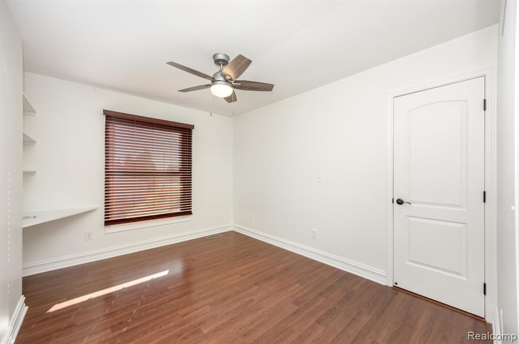 53005 Gregory Drive, Macomb, MI 48042 — Photo 27
