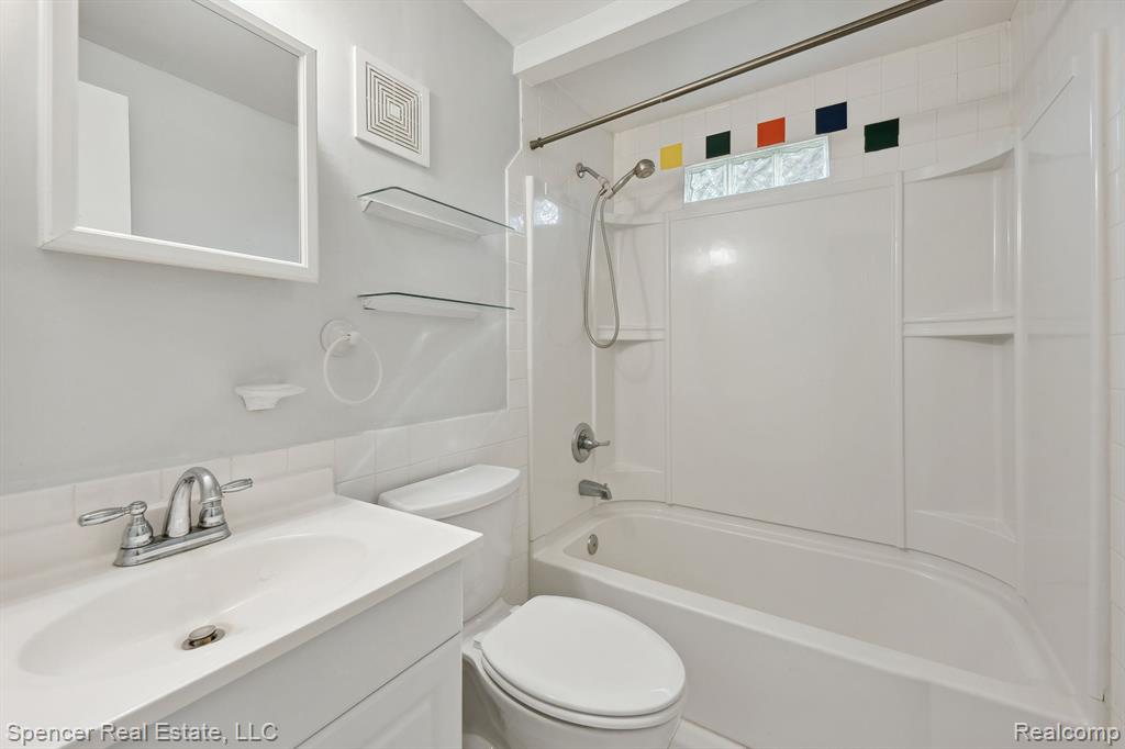 44149 Durson Street, Novi, MI — Photo 16