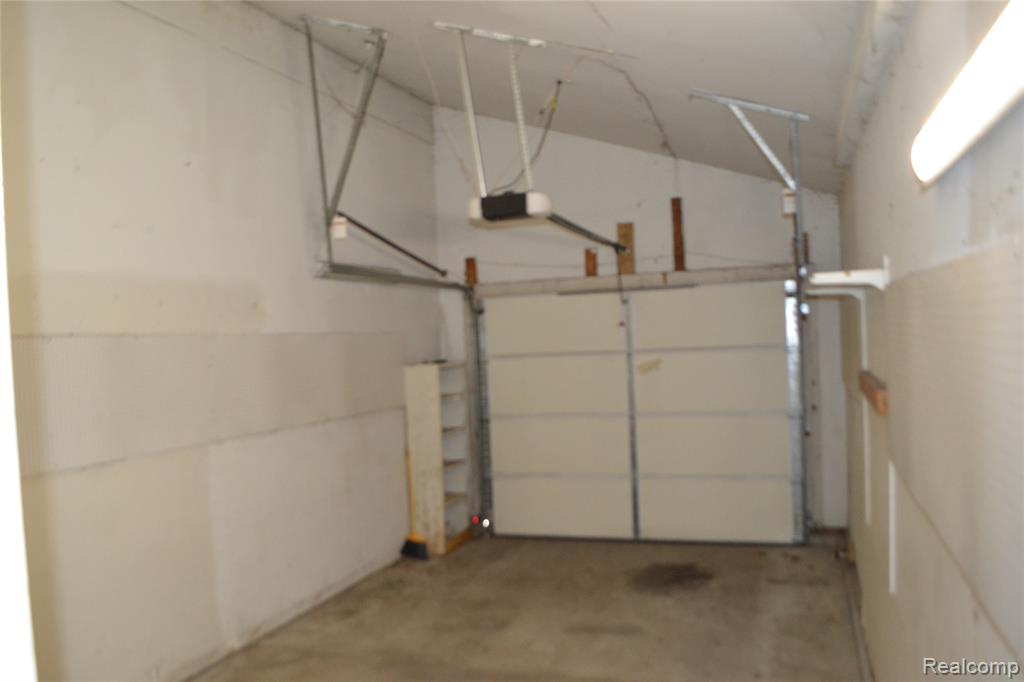 1119 River Valley Dr Drive, Flint, MI 48532 — Photo 28