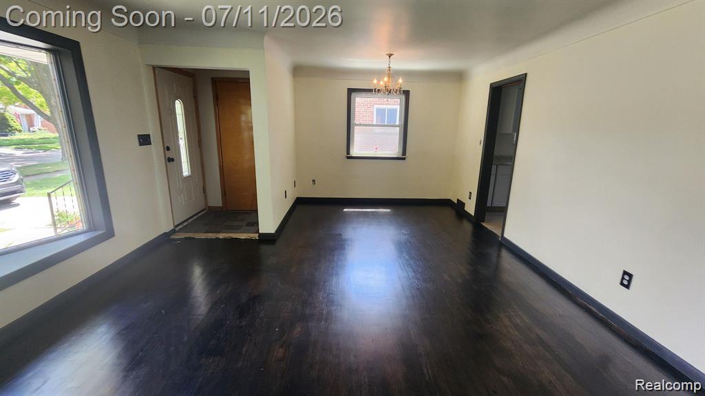 8315 Arnold Street, Dearborn Heights, MI 48127 — Photo 3