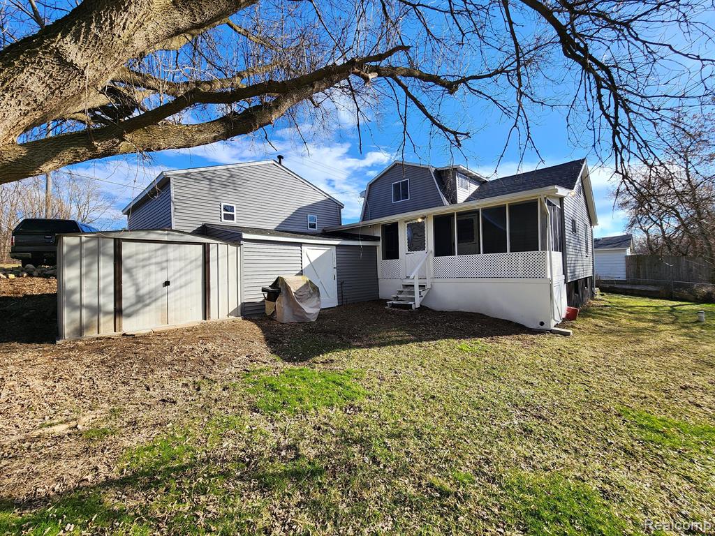 5082 CENTER Road, Grand Blanc, MI 48439 — Photo 11