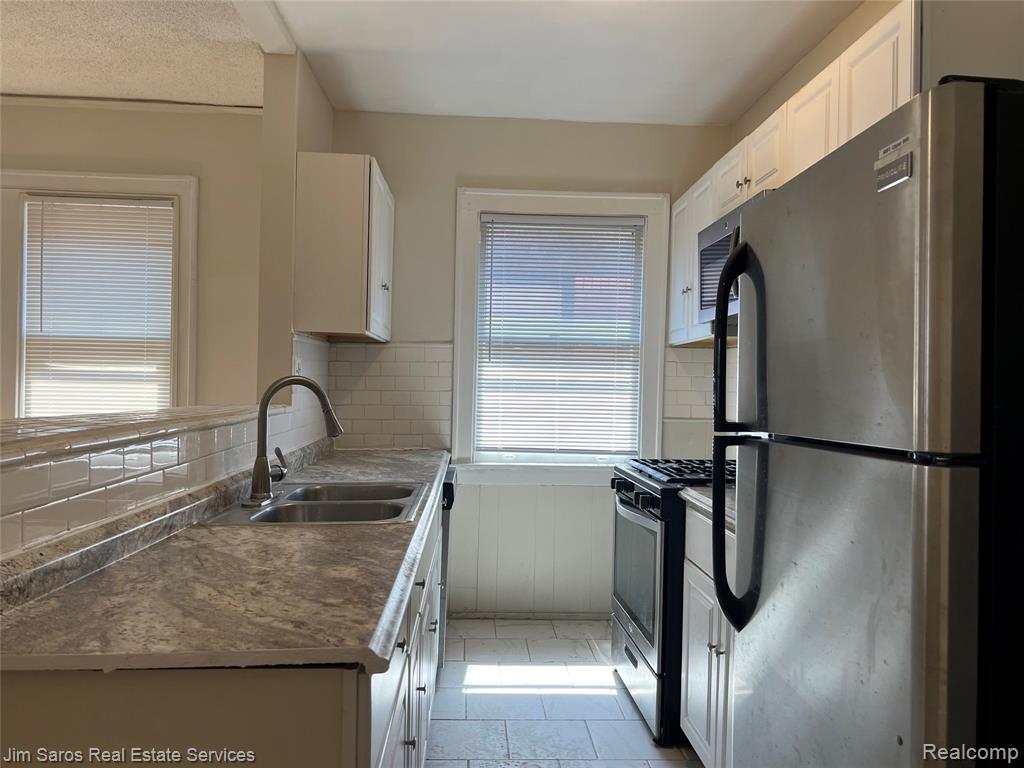 987 #2S Beaconsfield Avenue, Grosse Pointe, MI 48230 — Photo 6