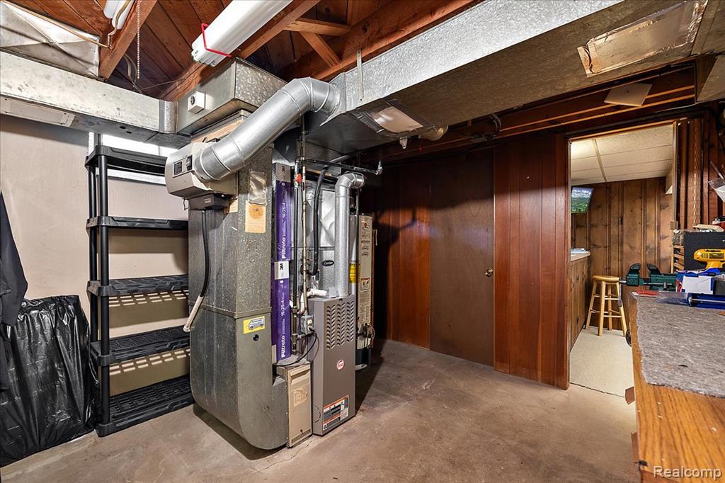 436 W Sunnybrook Drive, Royal Oak, MI 48073 — Photo 48