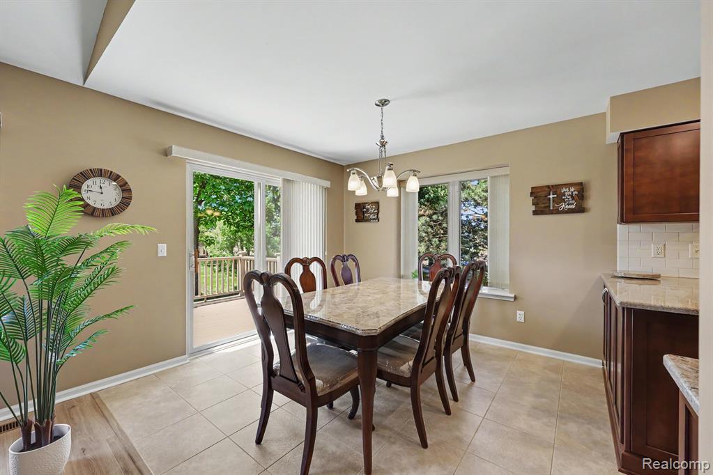 13750 Treeland Drive, Utica, MI 48315 — Photo 14