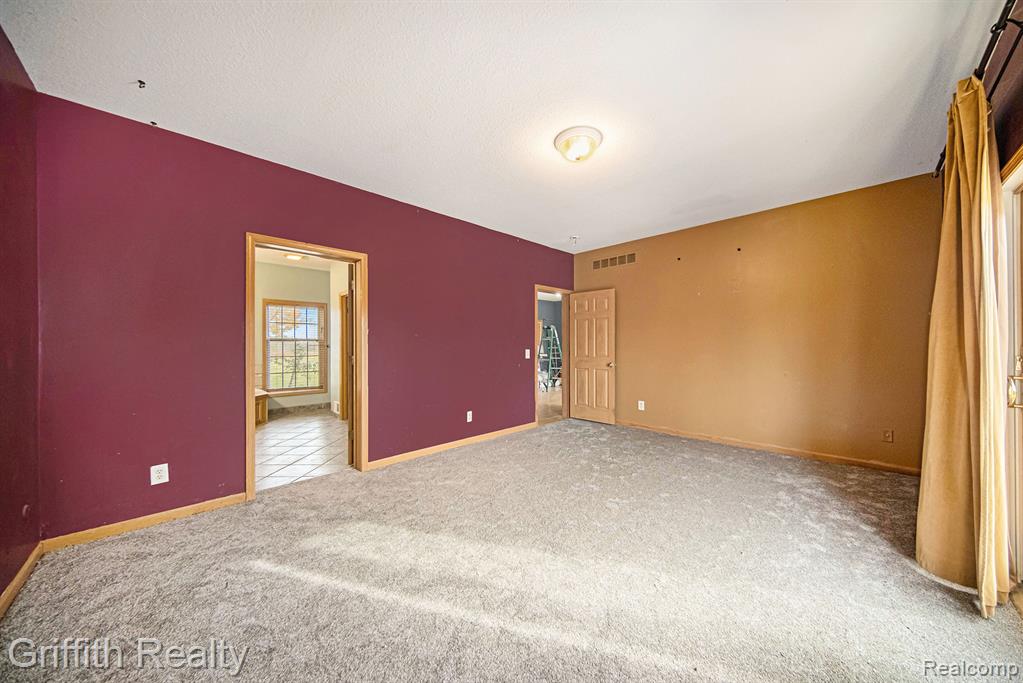 3940 E Cohoctah Road, Howell, MI 48855 — Photo 12