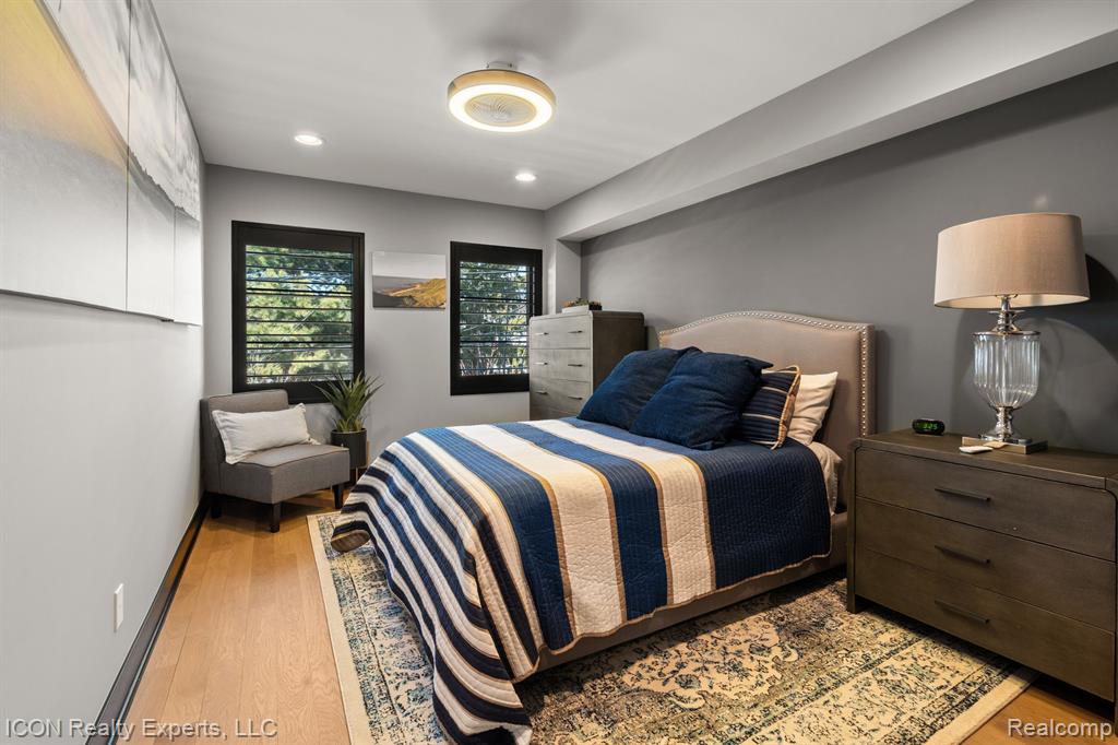 714 E PARENT Avenue, Royal Oak, MI 48067 — Photo 30