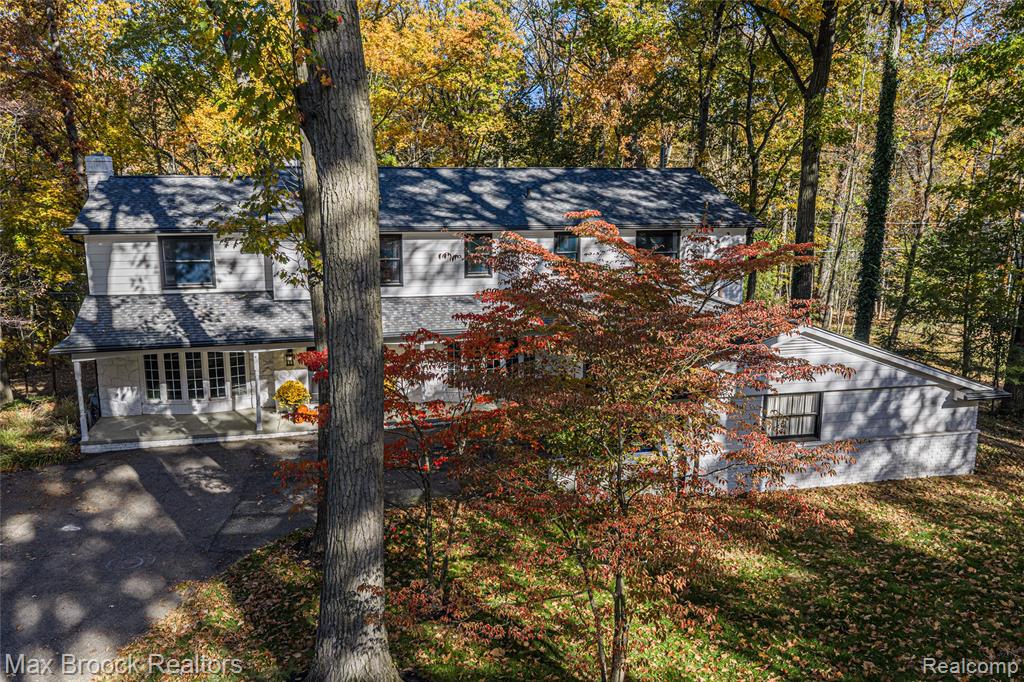 433 Whippers In Court, Bloomfield Hills, MI 48304 — Photo 2