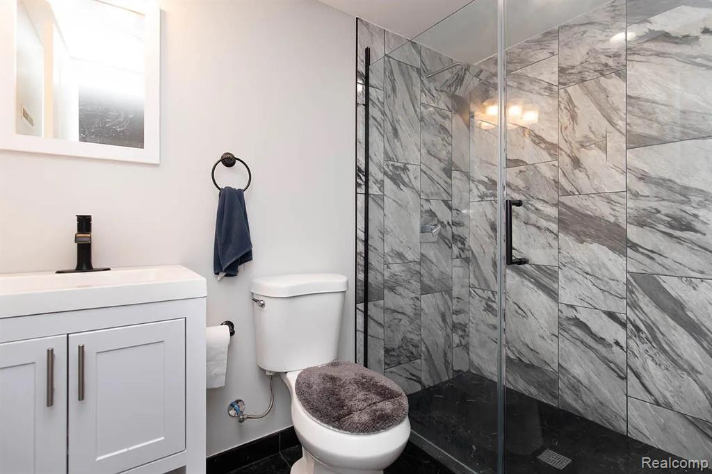51123 Brompton, Novi, MI — Photo 30