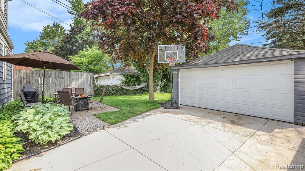 810 N GAINSBOROUGH Avenue, Royal Oak, MI 48067 — Photo 27