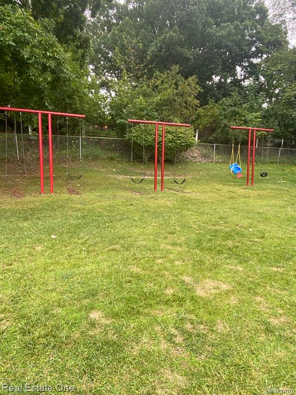 0000 Blue Jay Way, West Bloomfield, MI, 00000