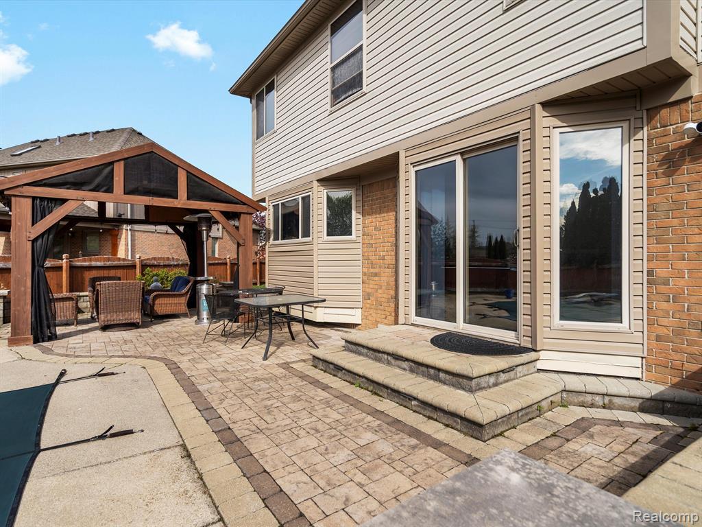 46891 EDGEWATER Drive, Macomb, MI 48044 — Photo 6