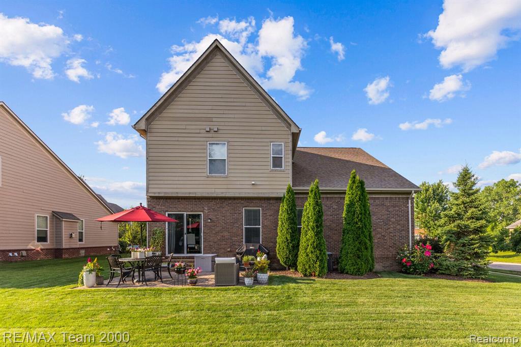 51139 GOLD RIDGE Lane, Canton, MI 48188 — Photo 36