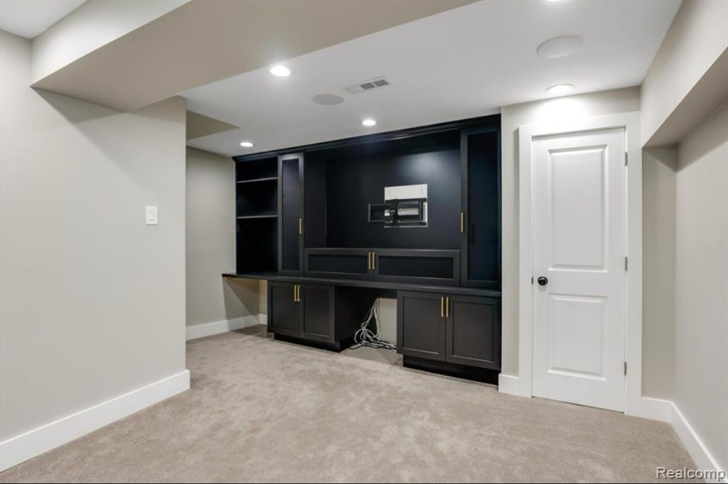 1755 E George Avenue, Hazel Park, MI 48030 — Photo 28