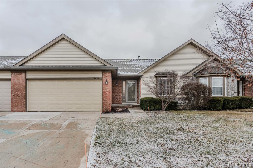 1853 Wexford Circle, Ypsilanti, MI 48198 — front exterior