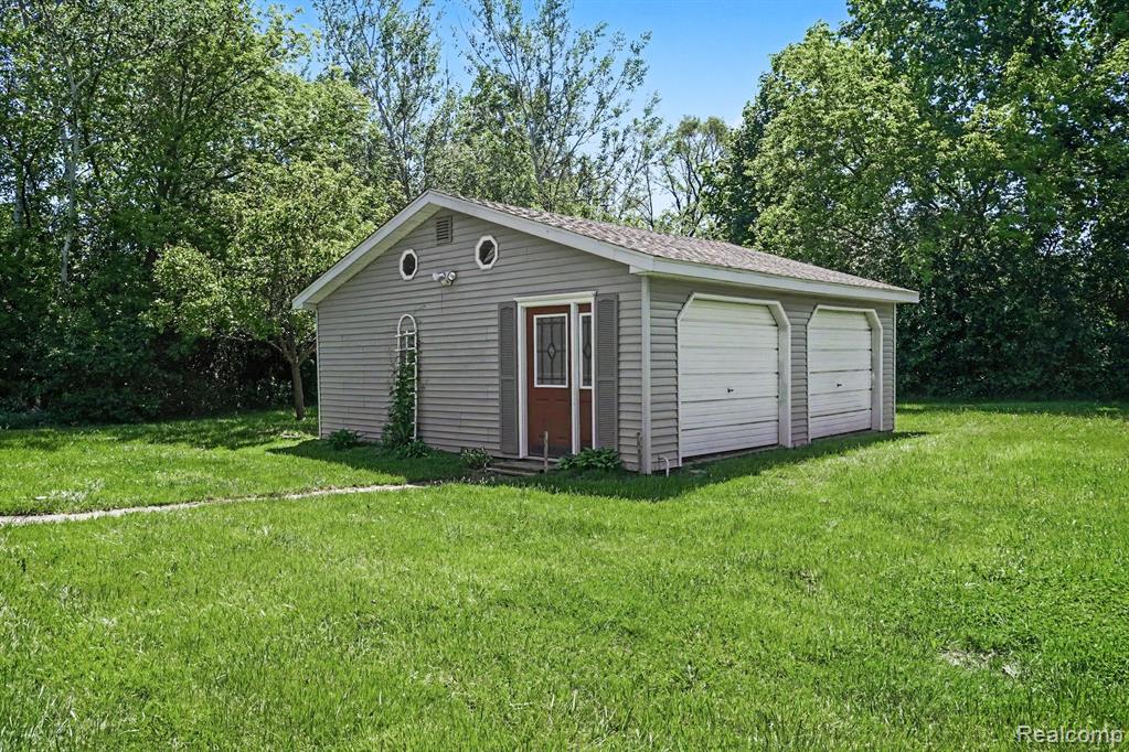 4023 S Genesee Road, Grand Blanc, MI 48439 — Photo 37