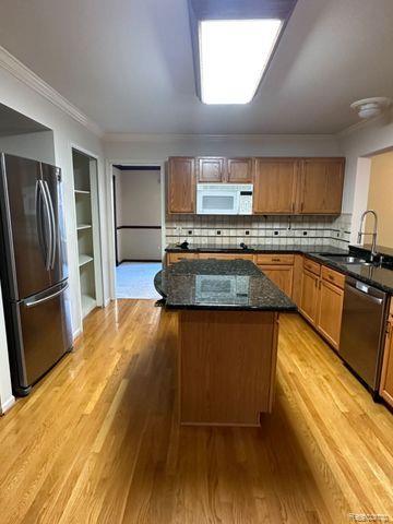 4038 WORTHINGTON Drive, Troy, MI 48085 — Photo 5