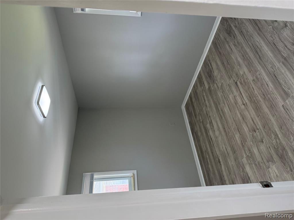 9001 Shannon Drive, Sterling Heights, MI 48314 — Photo 13