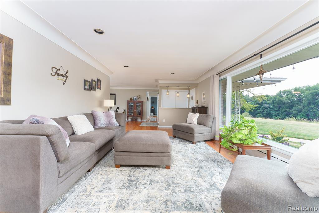 18999 Weller Road, Gregory, MI 48137 — Photo 9