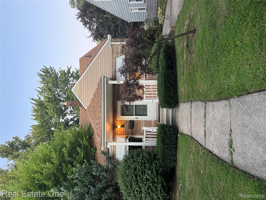 816 N Kenwood Avenue, Royal Oak, MI 48067 — front exterior