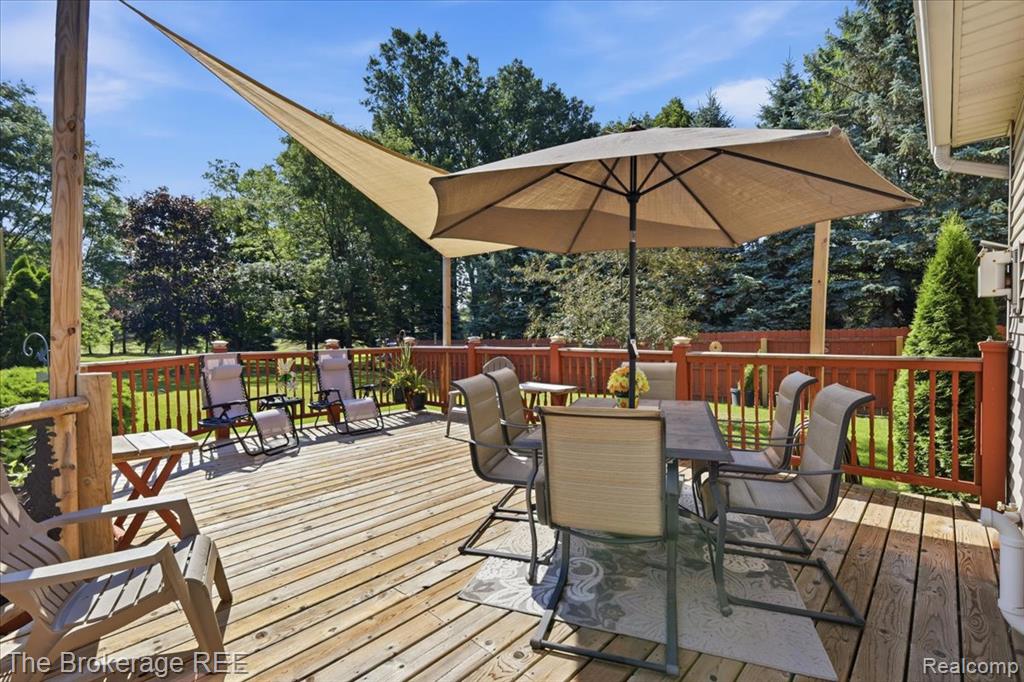6057 Center Road, Grand Blanc, MI 48439 — Photo 6