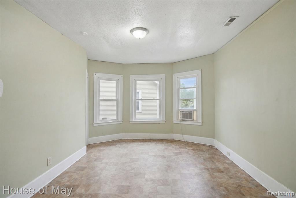 2553 Central Street, Detroit, MI 48209 — Photo 17