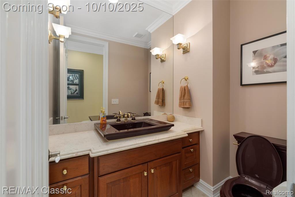 7040 Royal Villa Court, Canton, MI 48187 — Photo 40