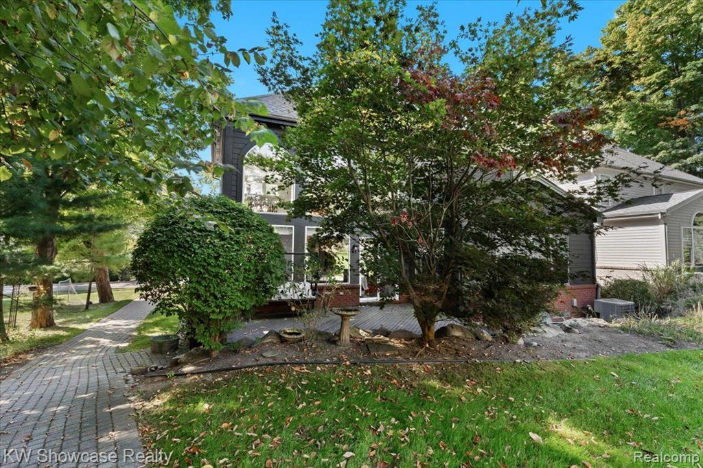 595 E COMMERCE Street, Milford, MI 48381 — Photo 26