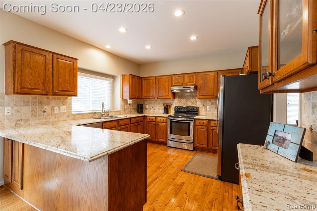 3915 Winslow Drive, Auburn Hills, MI 48326 — Photo 13