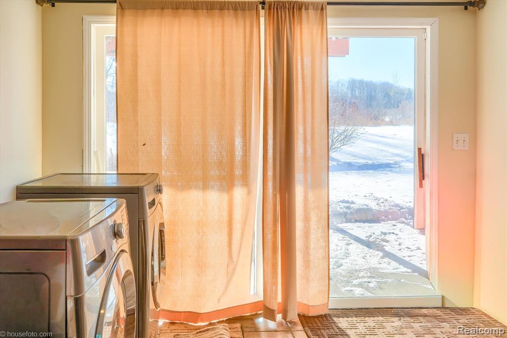2051 E Oakwood Road, Oxford, MI 48370 — Photo 61
