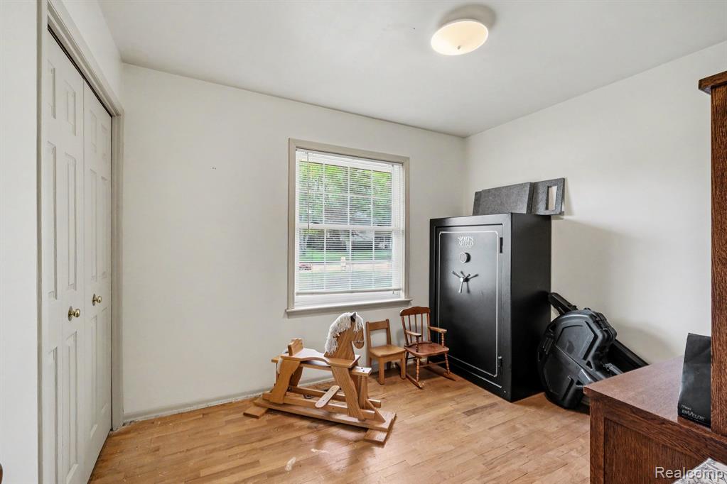 4497 Sunnymead Avenue, Burton, MI 48519 — Photo 15