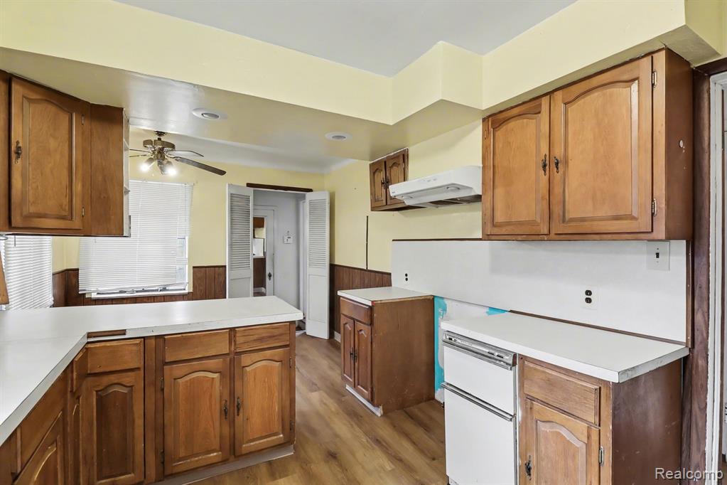 8594 Cloverlawn Street, Detroit, MI 48204 — Photo 11