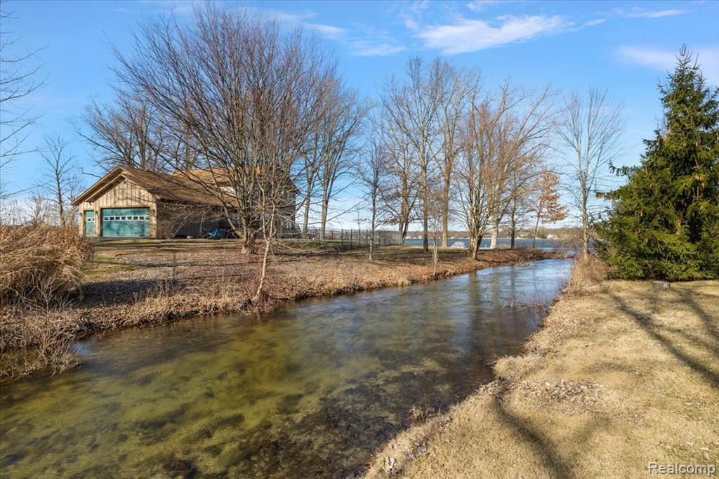 4351 CORDLEY LAKE Road, Pinckney, MI 48169 — Photo 37