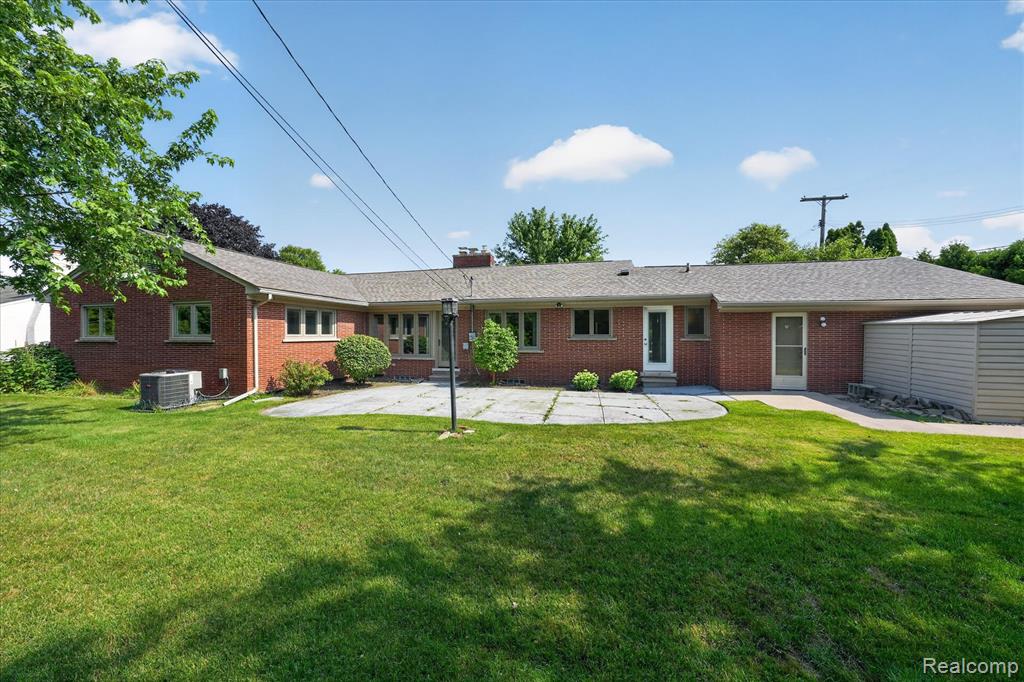 3 Shorecrest Circle, Grosse Pointe, MI 48236 — Photo 47